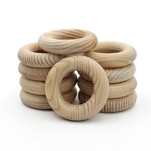 Cargar imagen en el visor de la galería, Aros de Madera 6.3cm Makrama 10pz