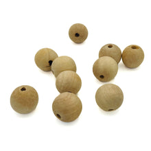 Cargar imagen en el visor de la galería, Cuentas Artesanales de Madera Makrama 50mm 10pz