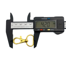 Cargar imagen en el visor de la galería, Gancho Llavero Makrama Dorado 20mm 10pz