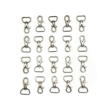 Cargar imagen en el visor de la galería, Gancho Llavero Makrama Plateado 20mm 20pz