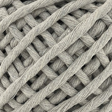 Cargar imagen en el visor de la galería, Hilaza Algodón Mini 4mm Makrama 150gr Gris Claro