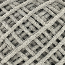 Cargar imagen en el visor de la galería, Hilaza Algodón 4mm Makrama 500gr Gris Claro