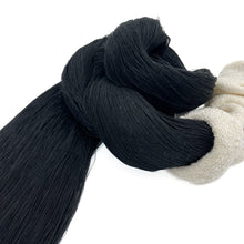 Cargar imagen en el visor de la galería, Hilaza Tratada Algodón 25mm Makrama 1kg Negro