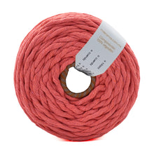 Cargar imagen en el visor de la galería, Hilaza Algodón 4mm Makrama 1kg Rosa Coral Intenso