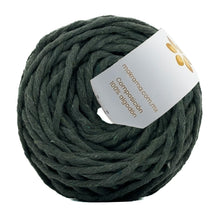 Cargar imagen en el visor de la galería, Hilaza Algodón Mini 3mm Makrama 150gr Verde Militar
