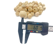 Cargar imagen en el visor de la galería, Cuentas Artesanales de Madera Makrama 20mm 100pz