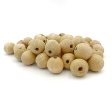 Cargar imagen en el visor de la galería, Cuentas Artesanales de Madera Makrama 25mm 100pz