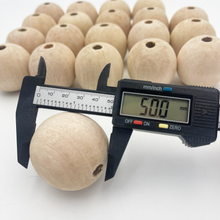 Cargar imagen en el visor de la galería, Cuentas Artesanales de Madera Makrama 50mm 10pz
