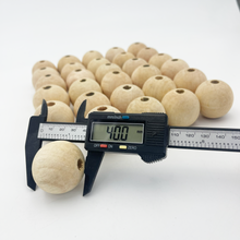 Cargar imagen en el visor de la galería, Cuentas Artesanales de Madera Makrama 40mm 30pz
