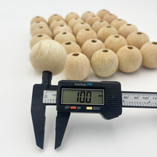 Cargar imagen en el visor de la galería, Cuentas Artesanales de Madera Makrama 40mm 30pz
