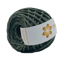 Cargar imagen en el visor de la galería, Hilaza Algodón Mini 3mm Makrama 150gr Verde Bosque
