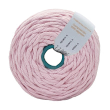 Cargar imagen en el visor de la galería, Hilaza Algodón 4mm Makrama 1kg Rosa Pastel
