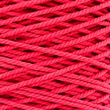 Cargar imagen en el visor de la galería, Cuerda Algodón 2mm Makrama 500gr Rojo Escarlata
