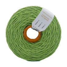 Cargar imagen en el visor de la galería, Cuerda Algodón 2mm Makrama 1kg Verde Lima
