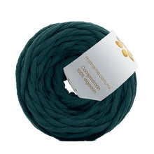 Cargar imagen en el visor de la galería, Hilaza Algodón Mini 4mm Makrama 150gr Verde Pino
