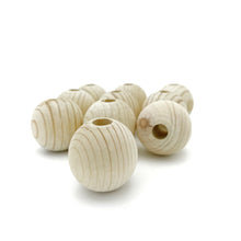 Cargar imagen en el visor de la galería, Cuentas Artesanales de Madera Makrama 40mm 10pz
